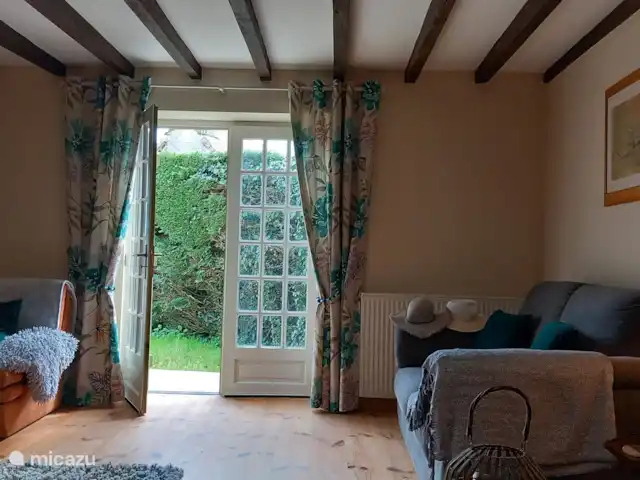 Retraite française - Chant Oiseau | France, Dordogne, Nontron - maison de vacances Grand séjour avec accès à une petite terrasse