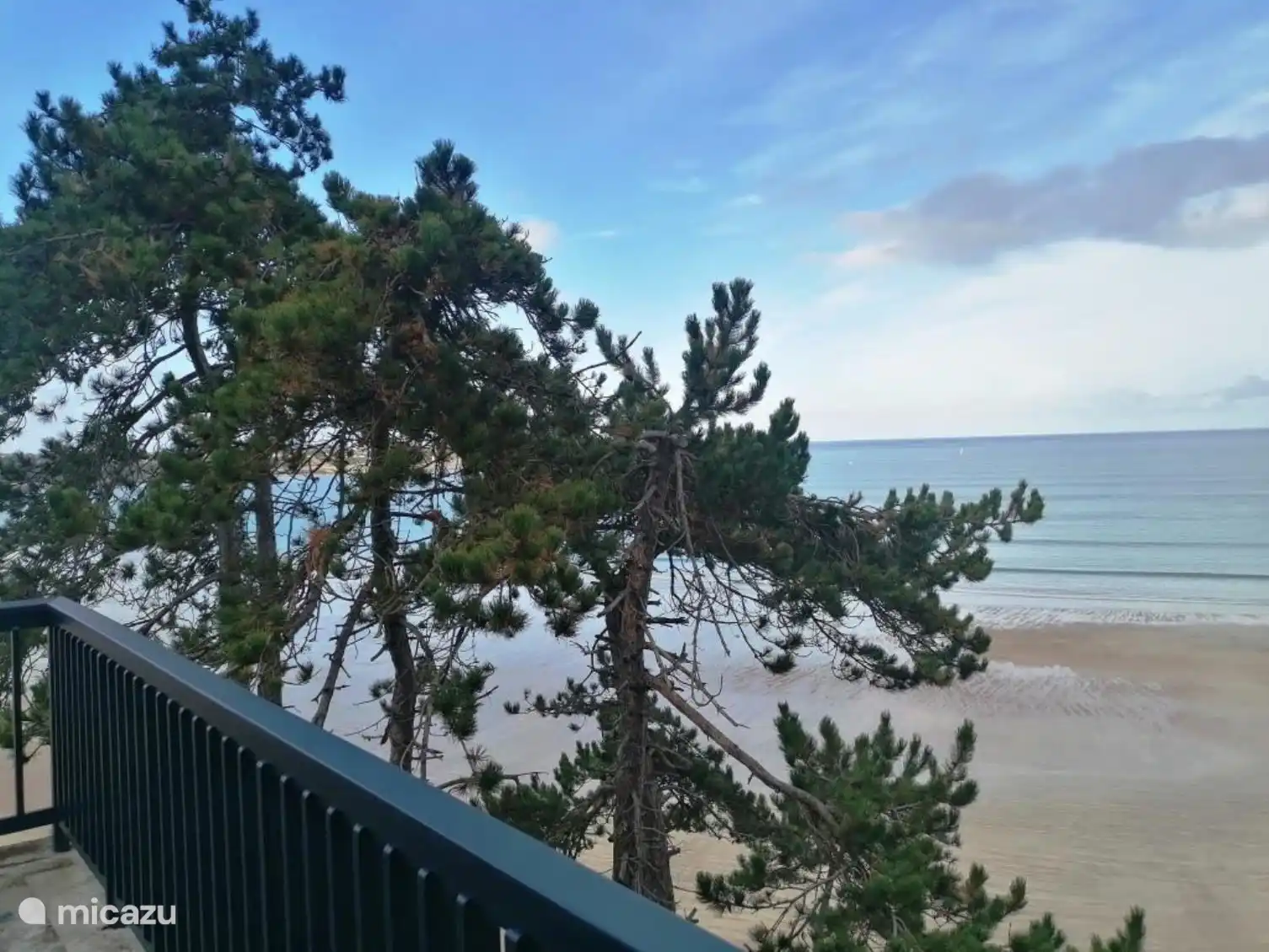 Der Meerblick von der Terrasse aus gesehen