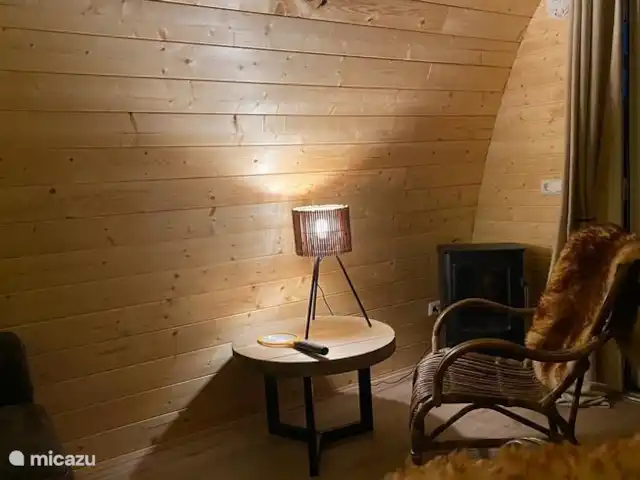 Buffel huren in Nederland, Gelderland, Hengelo - tiny house Gezellige zithoek