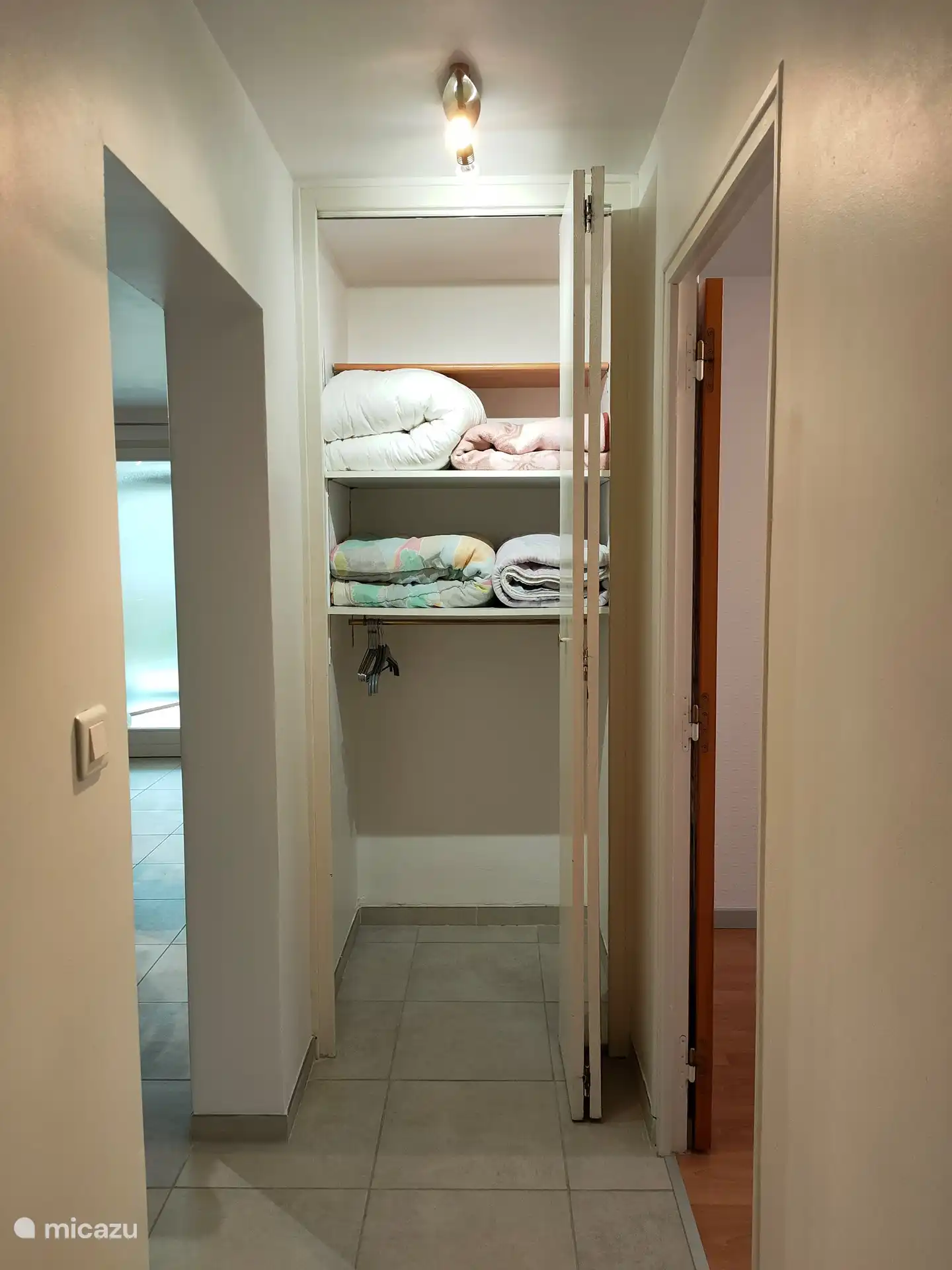 Abstellschrank für das Schlafzimmer.