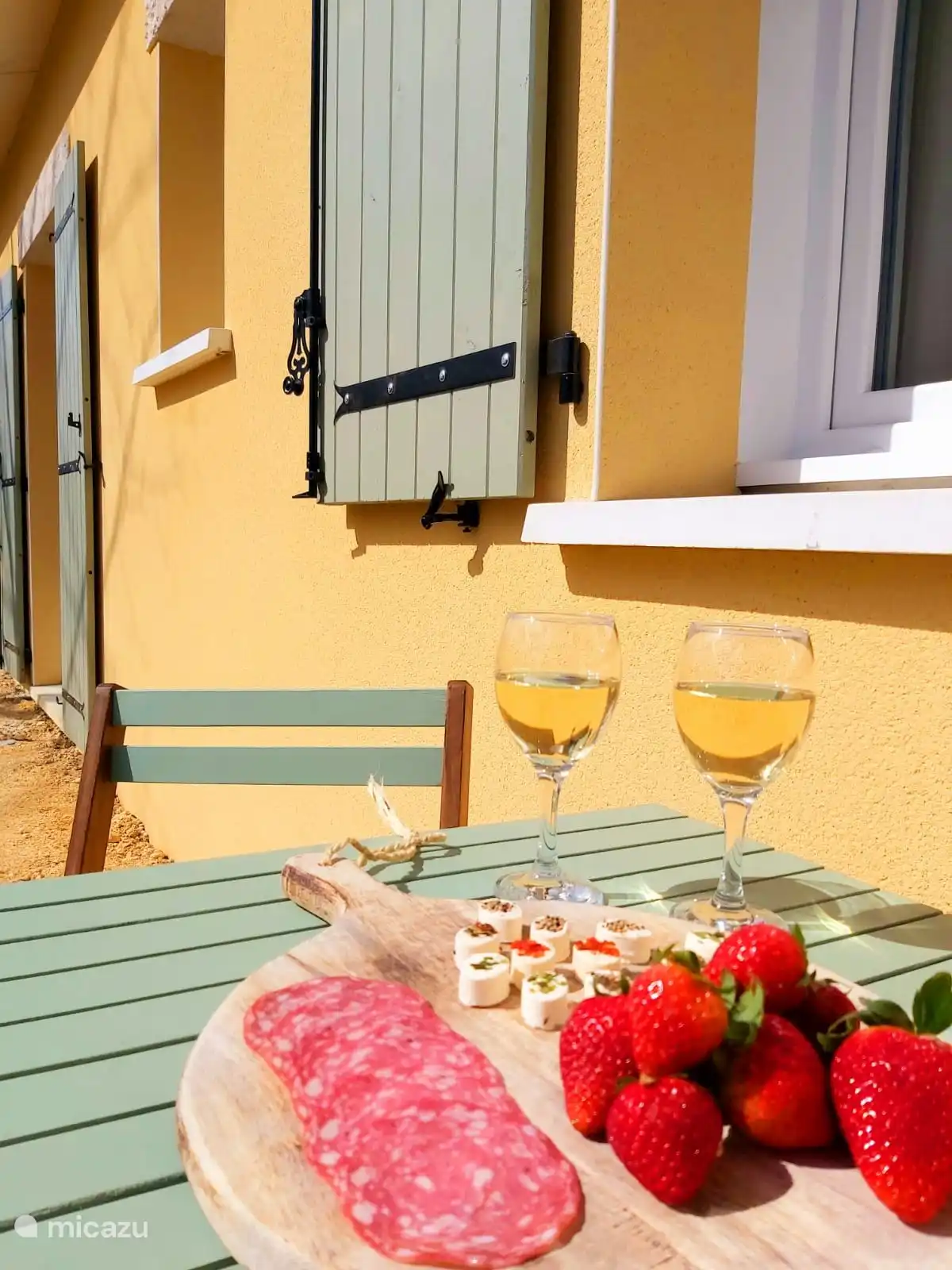 ...with a snack and drink!