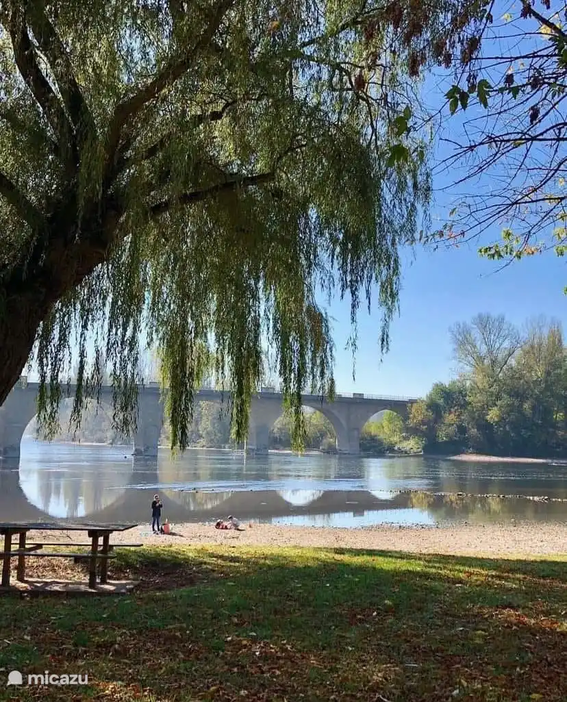 Limeuil, where the Dordogne and Vézère rivers meet. 