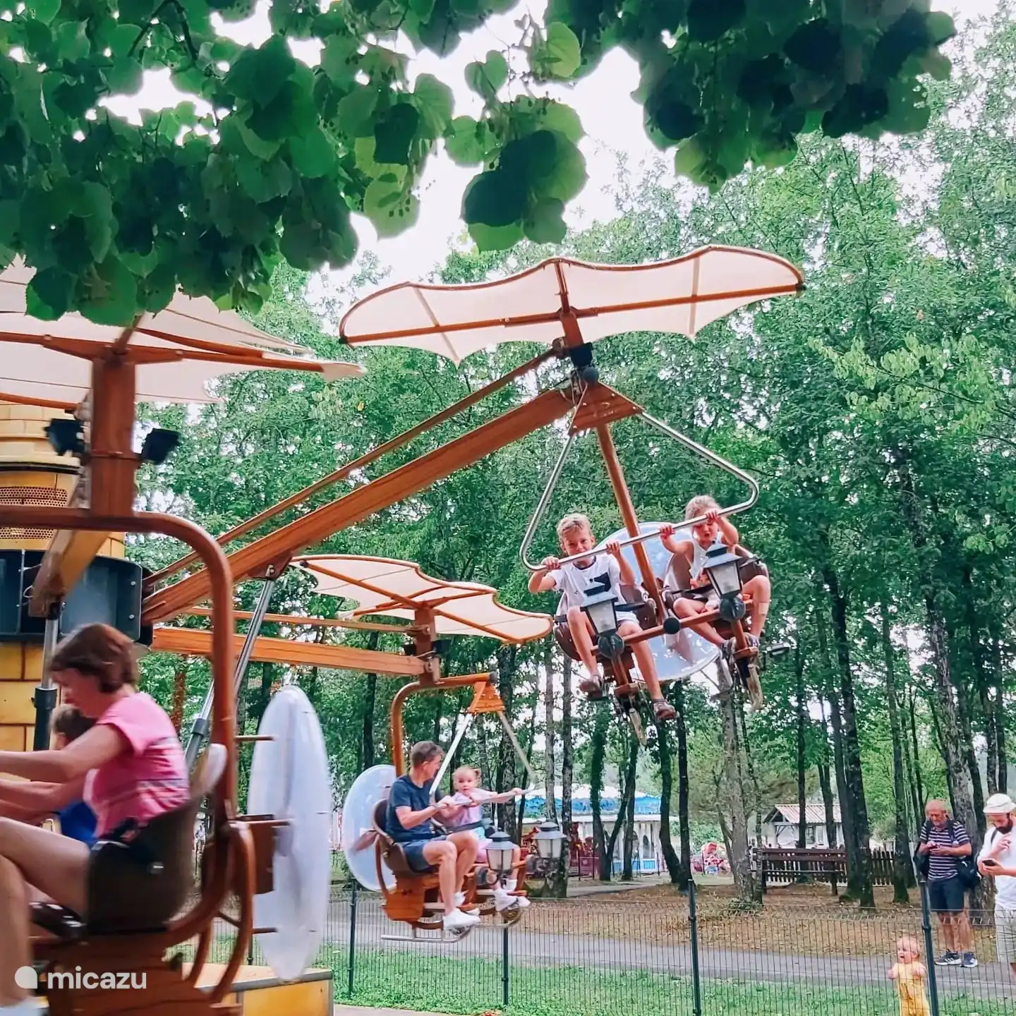 Amusement parks, climbing courses, water parks, etc. for young and old!