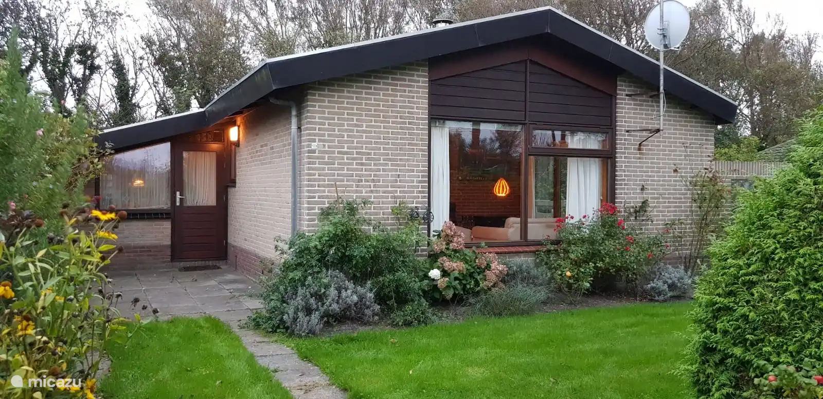 Sports nautiques, Pays-Bas, Hollande du Nord, Julianadorp aan Zee, bungalow Bungalow Wind Rose