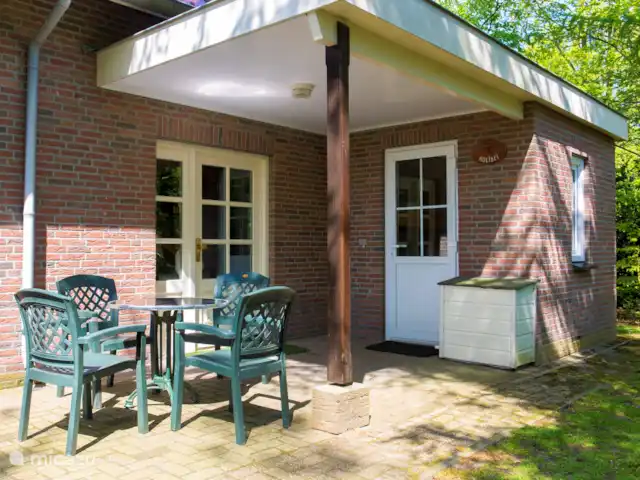 Le Colibri | Pays-Bas, Overijssel, Ootmarsum - bungalow Coin salon à la porte d'entrée