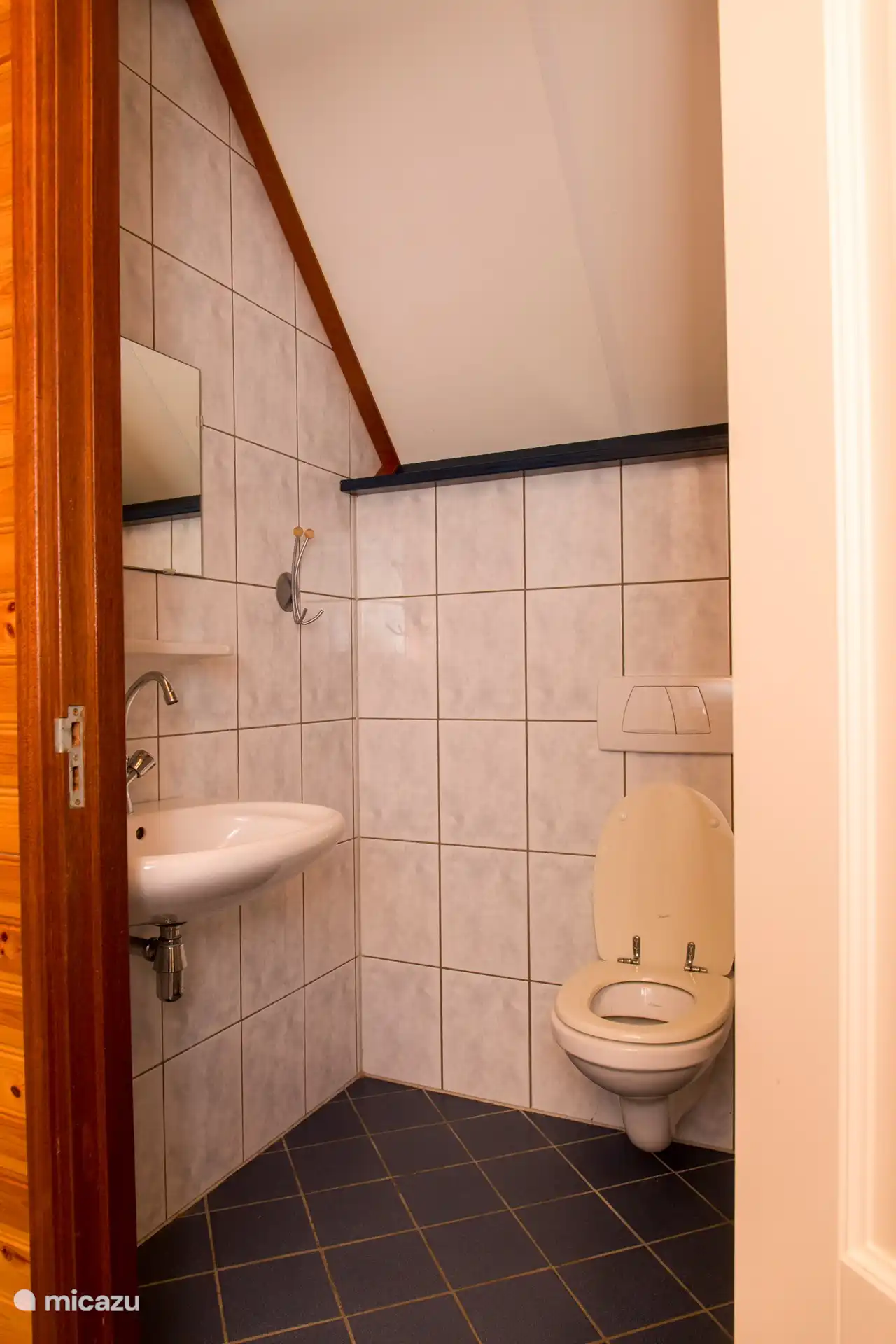 Toilette im Obergeschoss