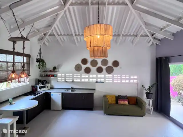 Brise tropicale Curaçao Trinitaria | Curaçao, Banda Ariba (est), Santa Catharina - appartement Séjour, cuisine ouverte