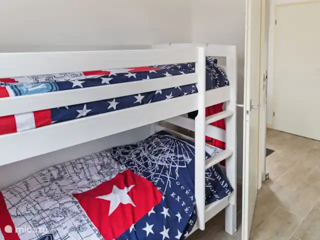 Village Le Chat 120 huren in Frankrijk, Charente, Écuras - bungalow Kinderslaapkamer met stapelbed (2 bedden)