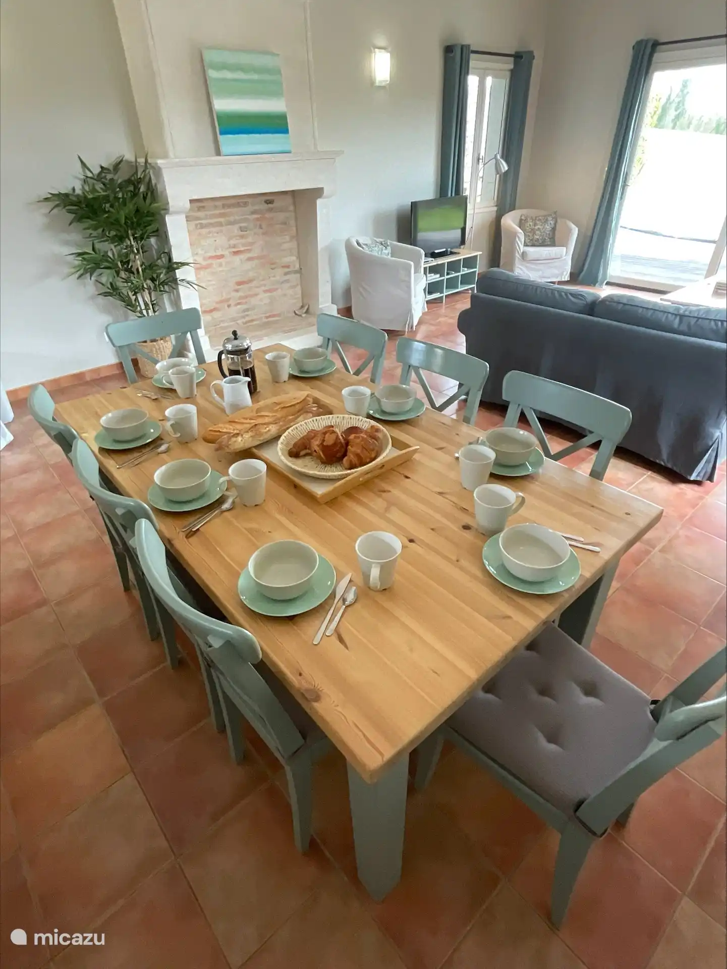 Genießen Sie gemeinsam das Frühstück, bevor der Tag beginnt