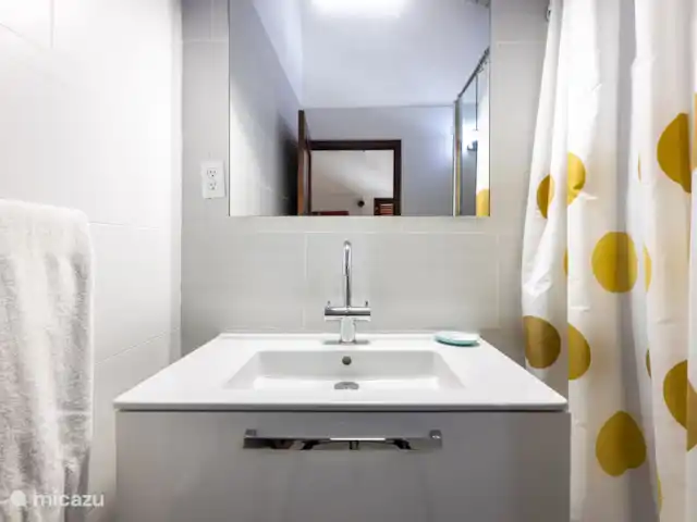 villa huren in Curaçao, Banda Ariba (oost), Jan Thiel – Villa Milonga badkamer