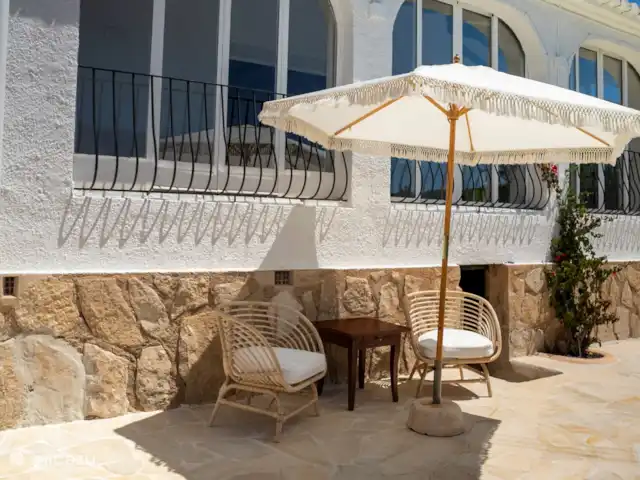 Location de Vacances Espagne, Costa Blanca, Jávea, villa - Villa de luxe Casa Siesta avec piscine Sièges extérieurs.