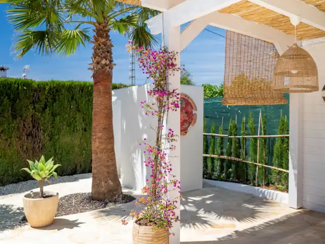 Location de Vacances Espagne, Costa Blanca, Jávea, villa - Villa de luxe Casa Siesta avec piscine Douche extérieure.