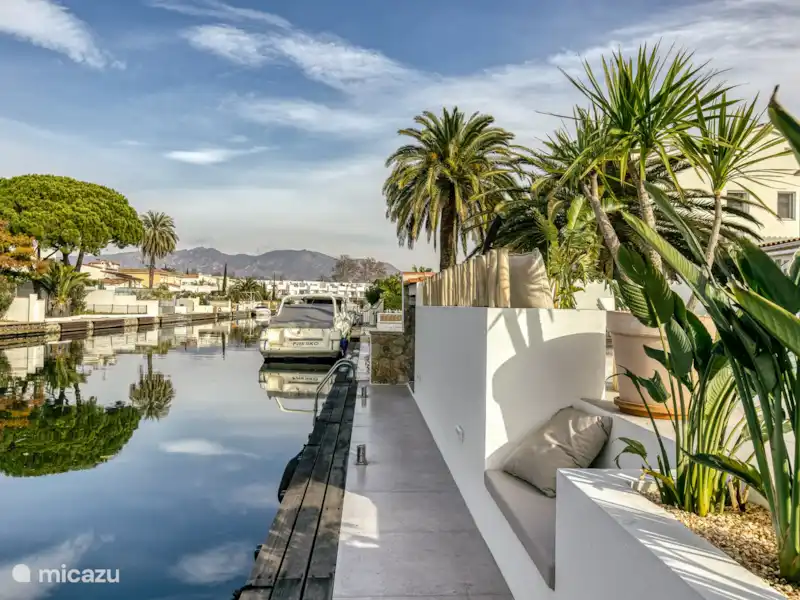 Casa Cap-Ras Embarcadero Privado y Piscina en España, Costa Brava, Empuriabrava - Villa Casa Cap-Ras Embarcadero Privado y Piscina en España, Costa Brava, Empuriabrava - Villa