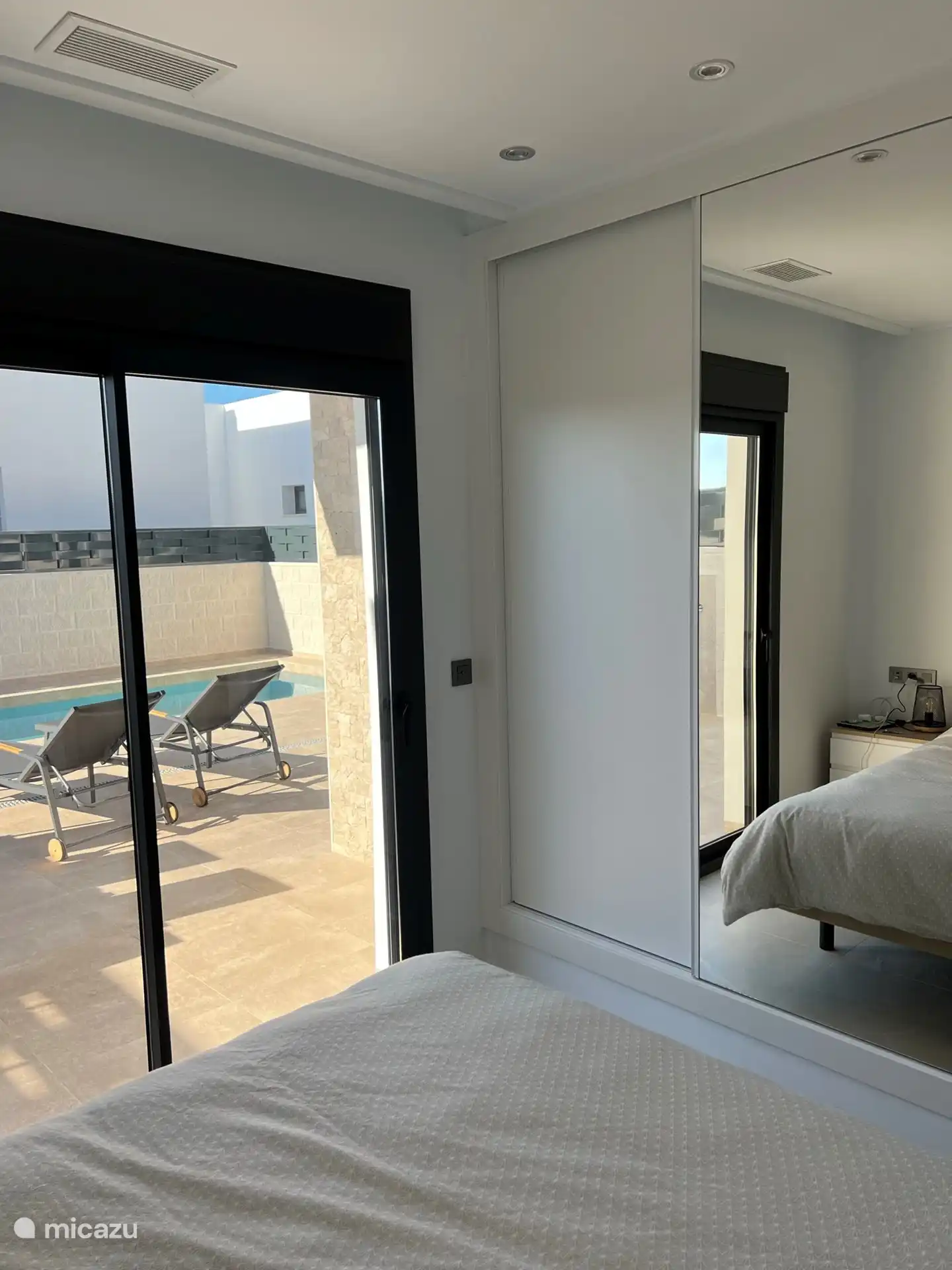 Schlafzimmer neben dem Garten