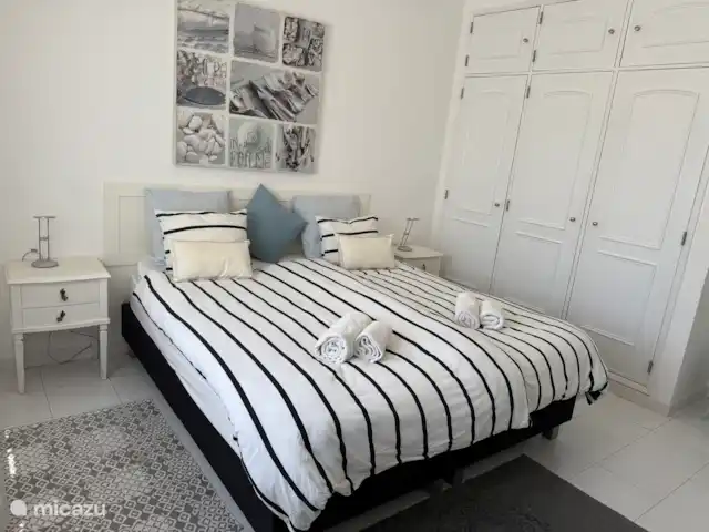Location de Vacances Portugal, Algarve, Carvoeiro, appartement - Casa Branco Carvoeiro Algarve Chambre avec lits d’hôtel à sommier tapissier de luxe