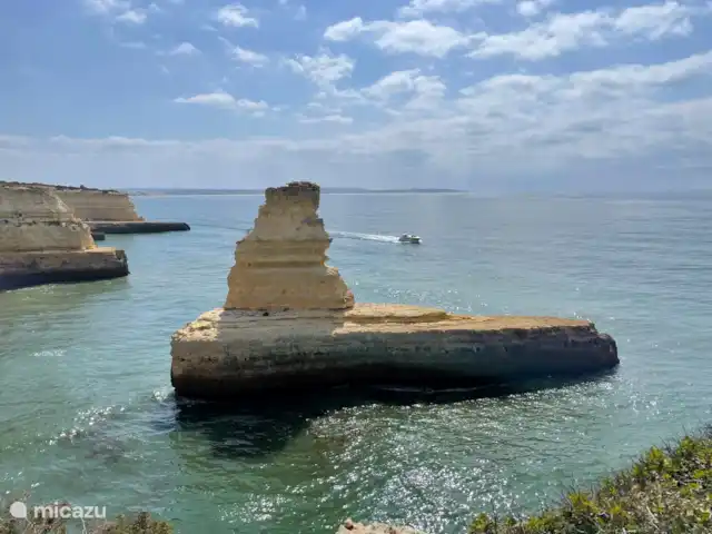 Location de Vacances Portugal, Algarve, Carvoeiro, appartement - Casa Branco Carvoeiro Algarve Le sous-marin jaune, un joyau d’un point culminant