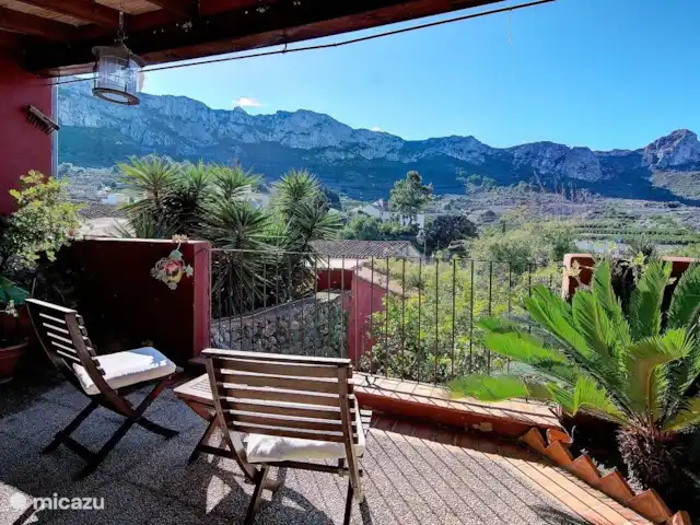 Casa Gallinera | Espagne, Costa Blanca, Benissivà - manoir / château Vue depuis le patio sur la chaîne de montagnes de L'Umbria