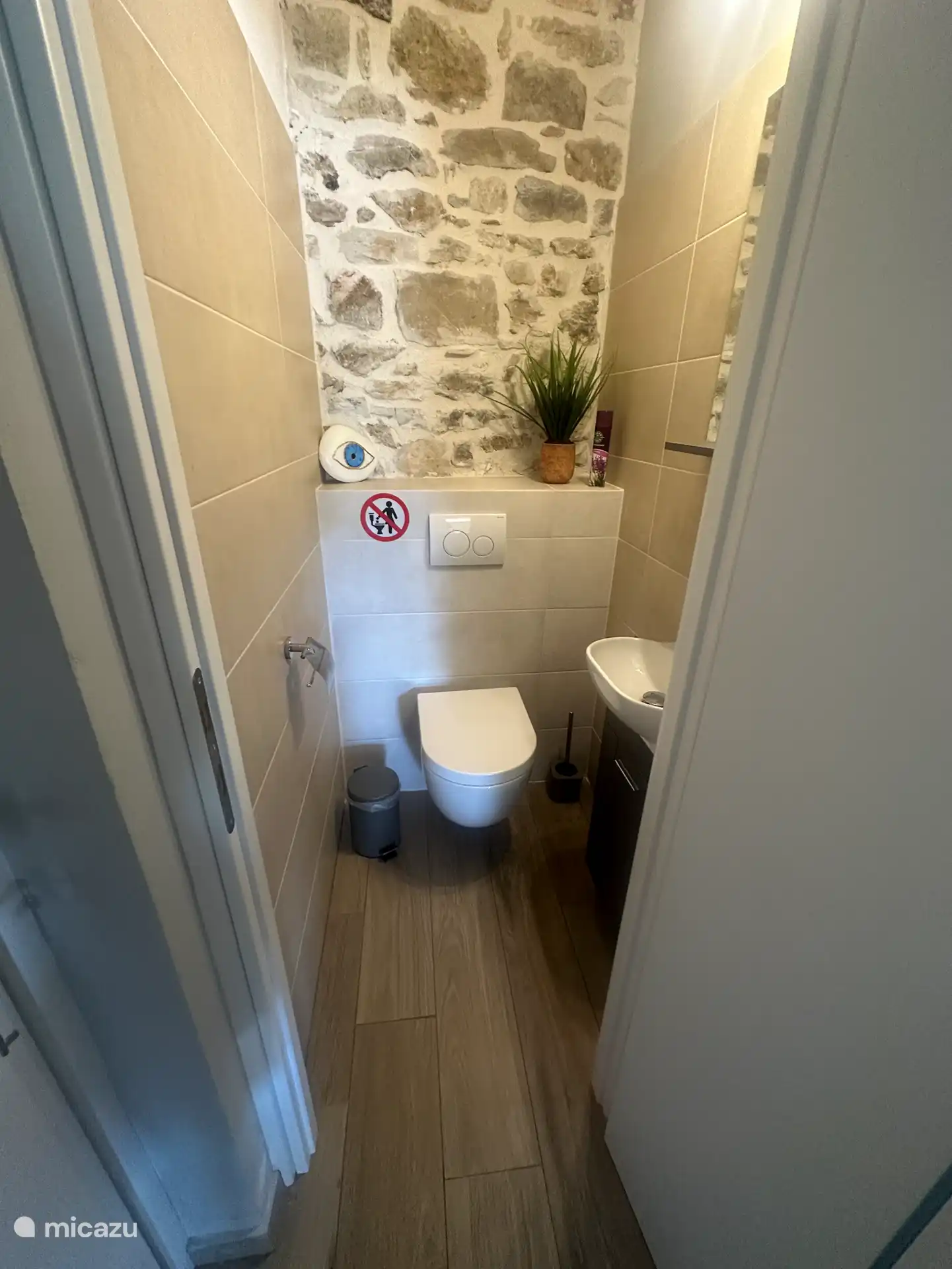 Separates WC im Erdgeschoss