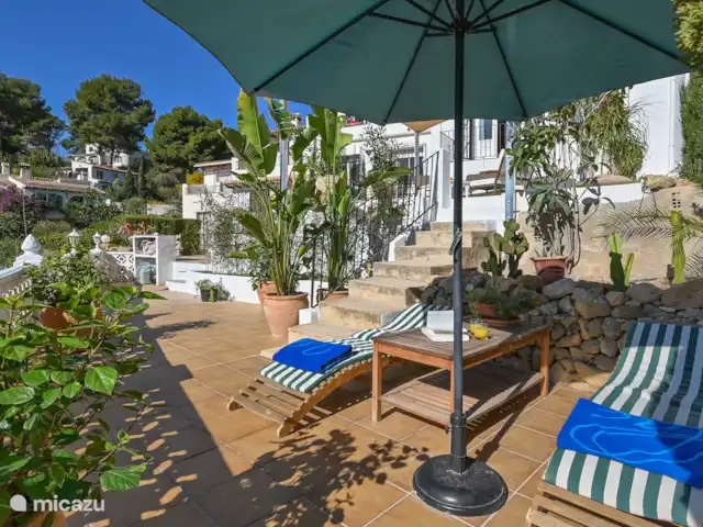 Casa Basta Moraira | Espagne, Costa Blanca, Moraira - maison de vacances Deuxième terrasse avec transats