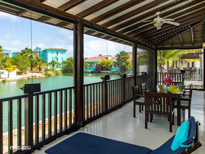 Ferienwohnung Bonaire, Bonaire, Belnem Villa Atemberaubende Wasservilla mit 2 Schlafzimmern und 2 Bädern