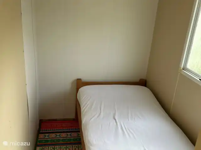 El cangrejo en Países Bajos, Holanda del Norte, Castricum - mobil home / caravana Habitación infantil con 1 cama.