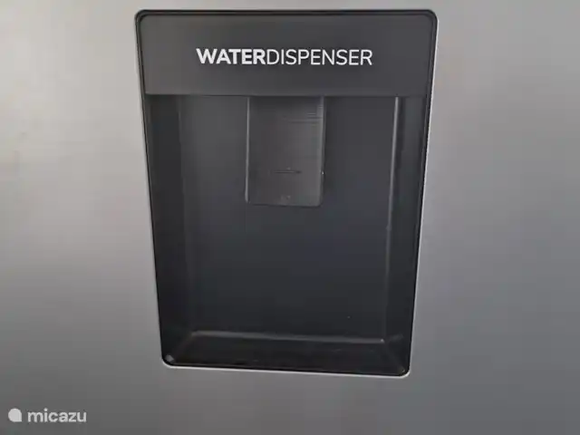 vakantiehuis huren in Curaçao, Banda Ariba (oost), Mambo Beach – Casa di Mambo Reservoir in de koelkast vullen met water en je tapt heerlijk koud water