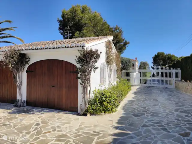 Location de Vacances Espagne, Costa Blanca, Jávea, pension / maison d’hôtes / chambre privée - Jávea; seaview, jacuzzi, pool jardin
