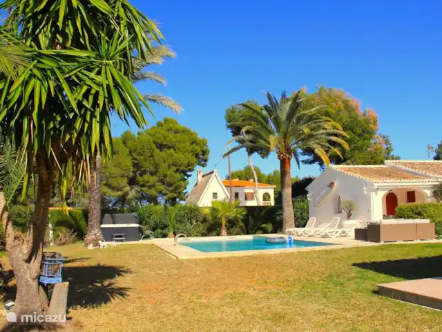 Location de Vacances Espagne, Costa Blanca, Jávea, pension / maison d’hôtes / chambre privée - Jávea; seaview, jacuzzi, pool jardin