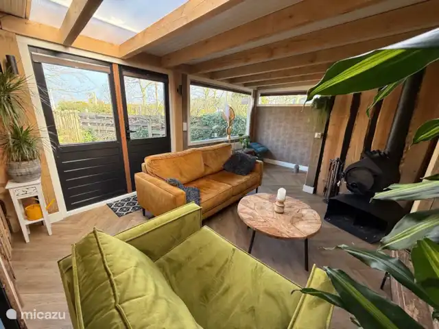 Chouette hulotte | Pays-Bas, Gueldre, Voorthuizen - maison de vacances Vue et accès au jardin privé.