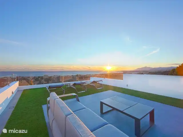 Luxury Villa Tomillo en España, Costa del Sol, Marbella - villa Vista desde la terraza