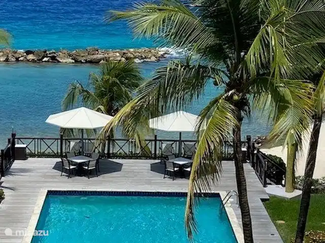 Appartement met waanzinnig zeezicht huren in Curaçao, Curacao-Midden, Willemstad - appartement Uitzicht op zee en zwembad
