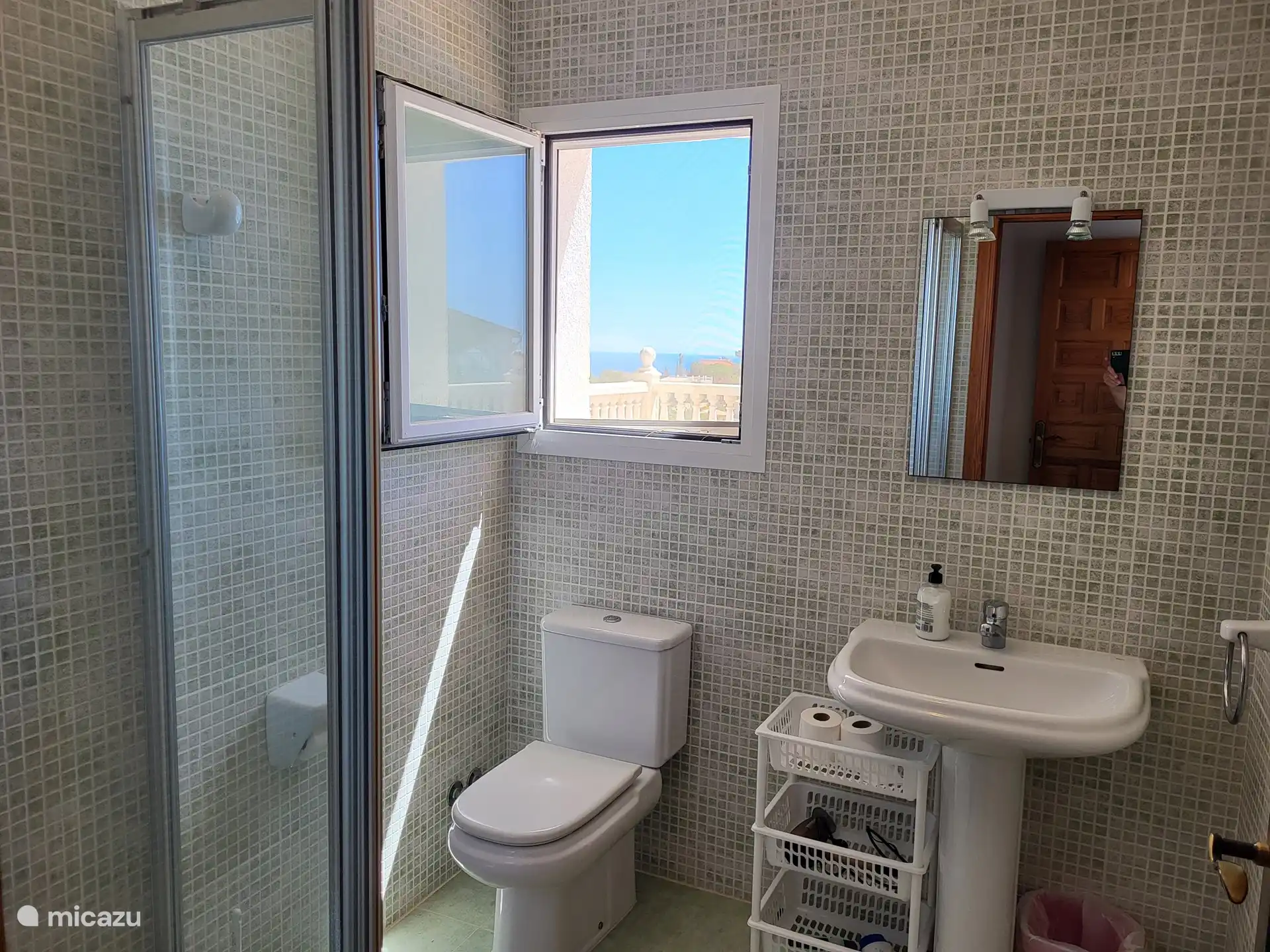 On suite bathroom double bedroom