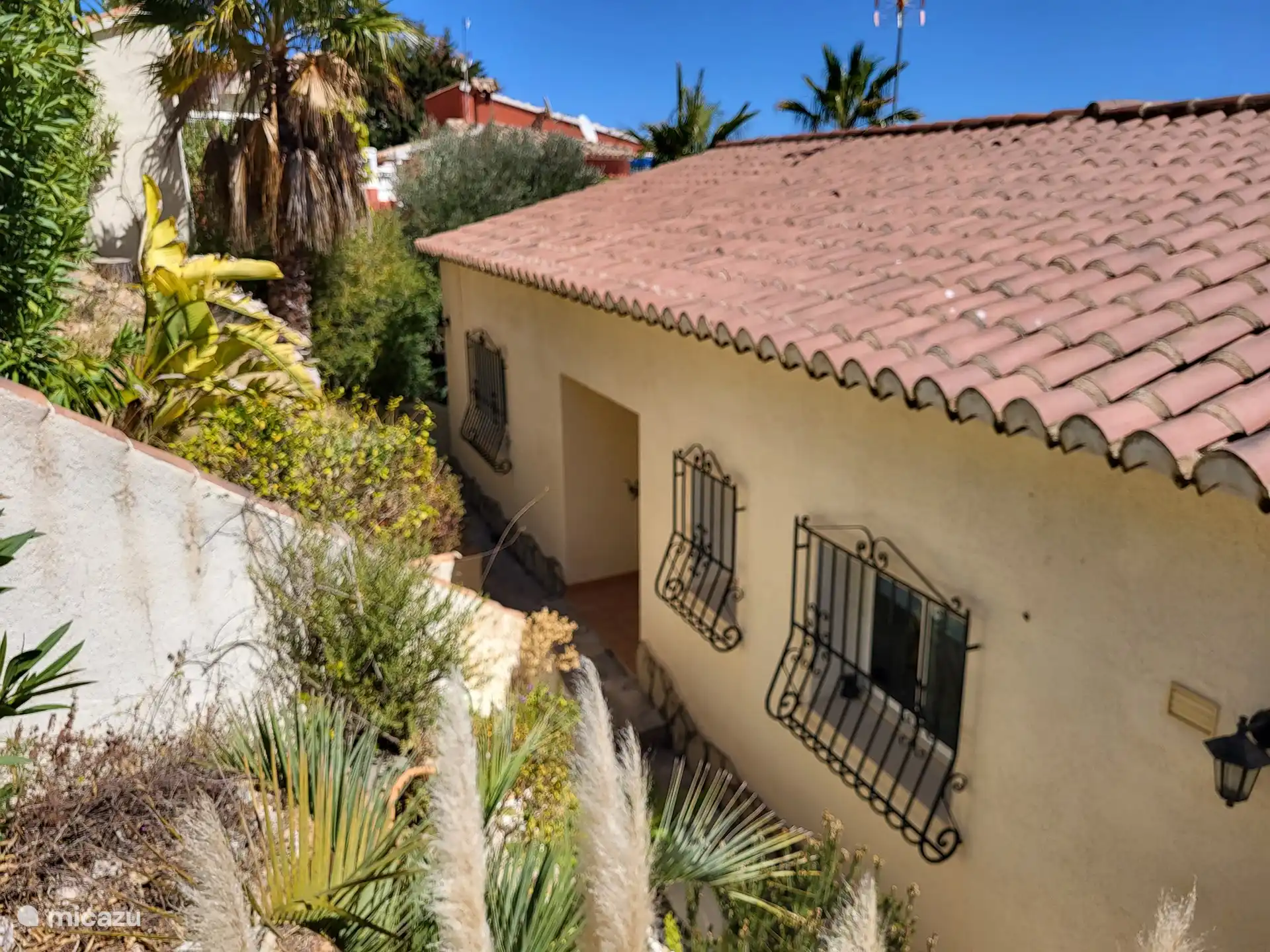 stairs to the main door