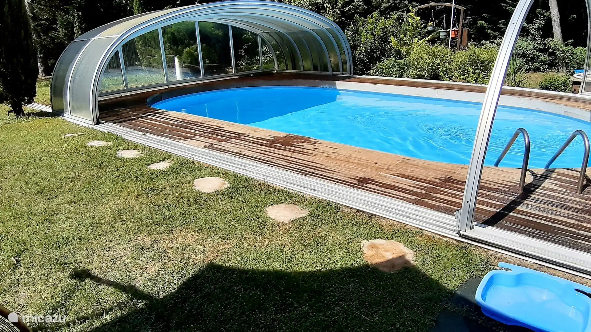 Coin piscine du 1er mai au 31 octobre