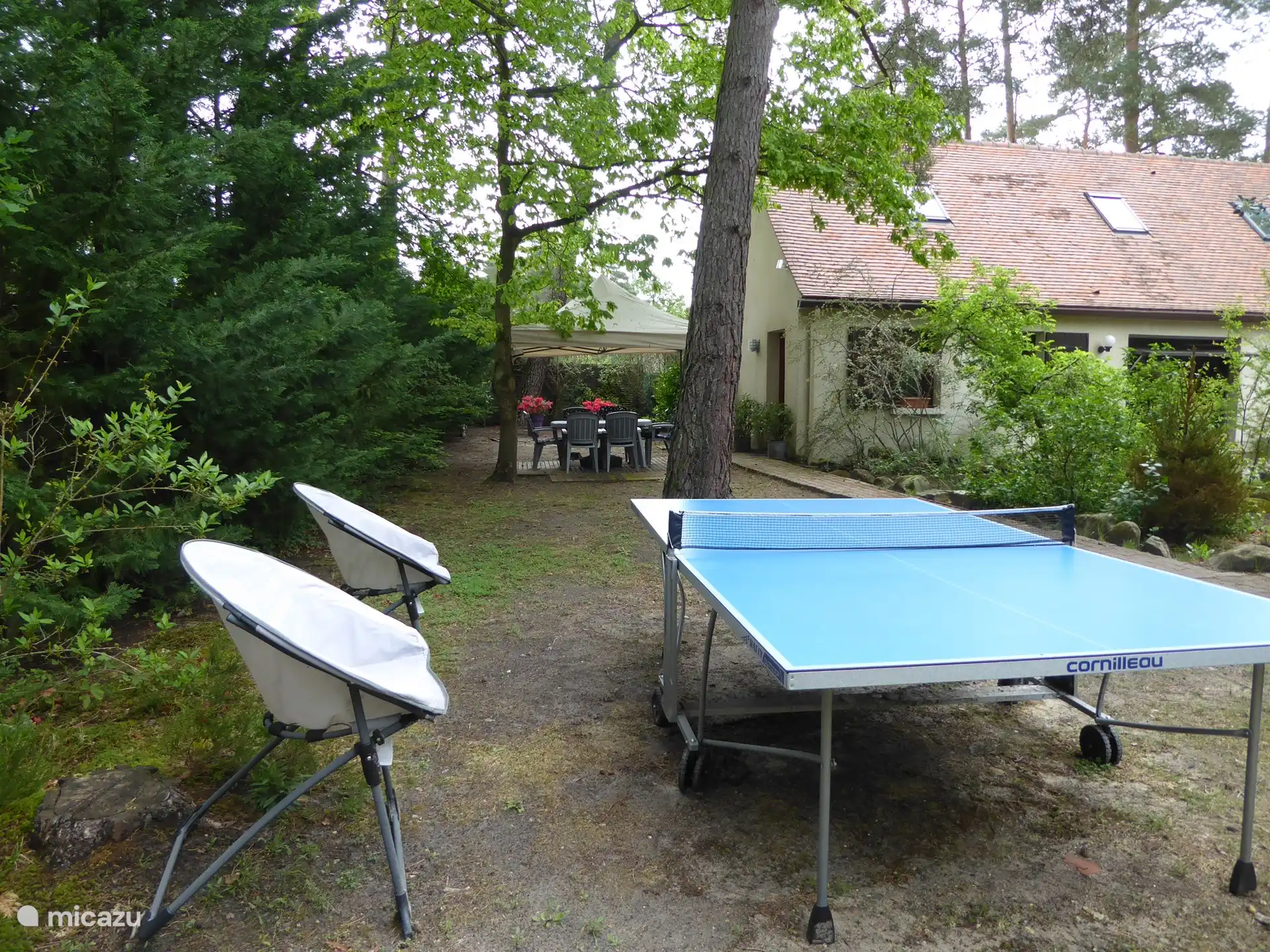 Le coin jeu de ping pong