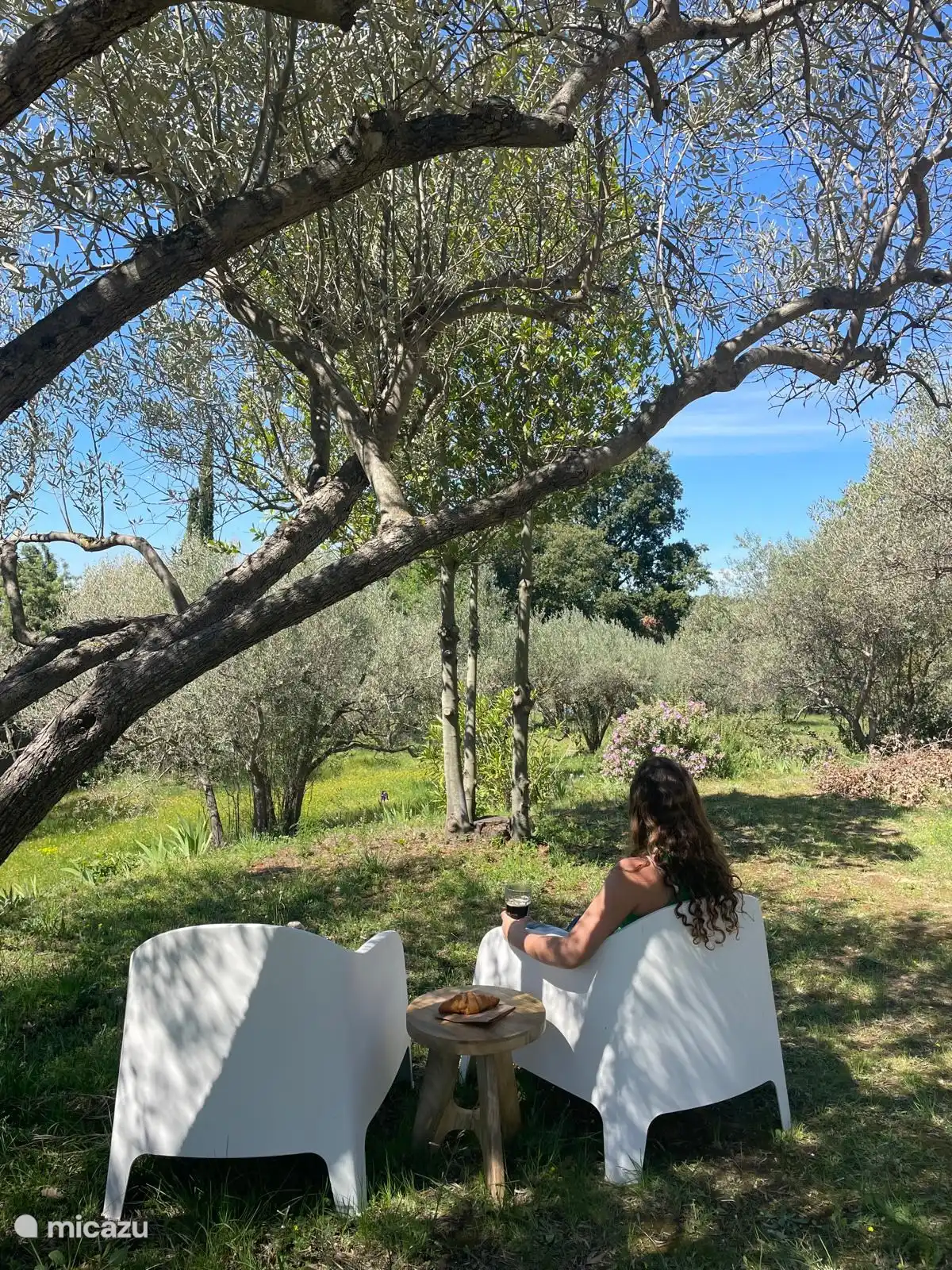 Überall finden Sie schöne Sitzplätze 