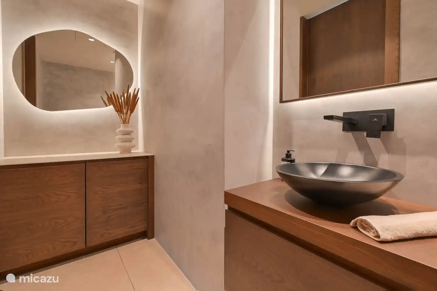 Badezimmer im Erdgeschoss