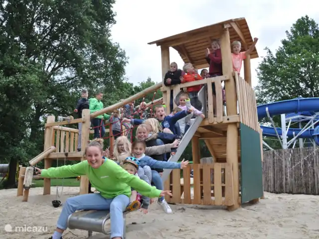 Erve Eskeboer | Pays-Bas, Overijssel, Lattrop - chalet Équipe d’animation confortable et beaucoup de terrains de jeu, et jardin de jeux.