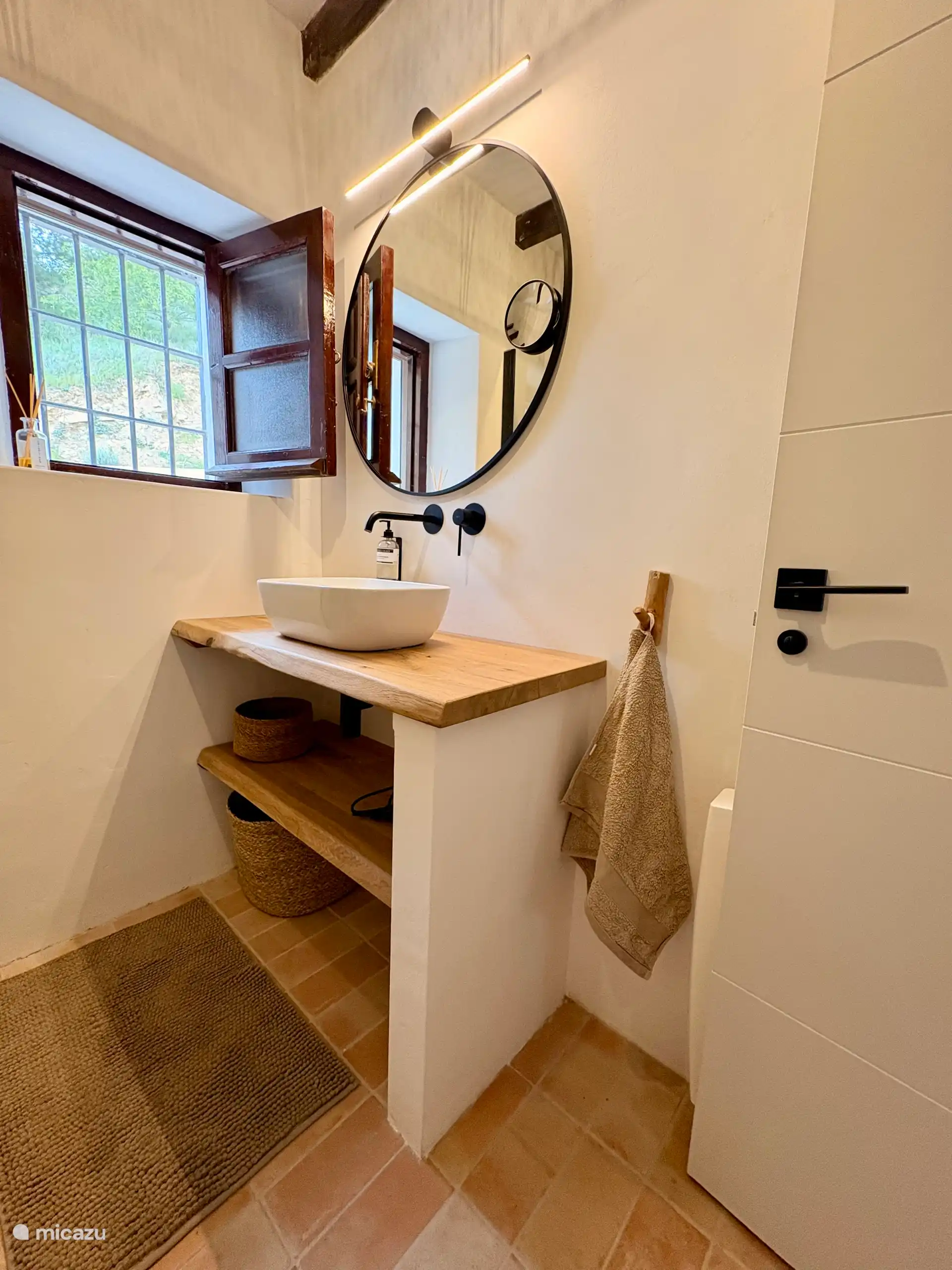 Salle de bain entièrement rénovée