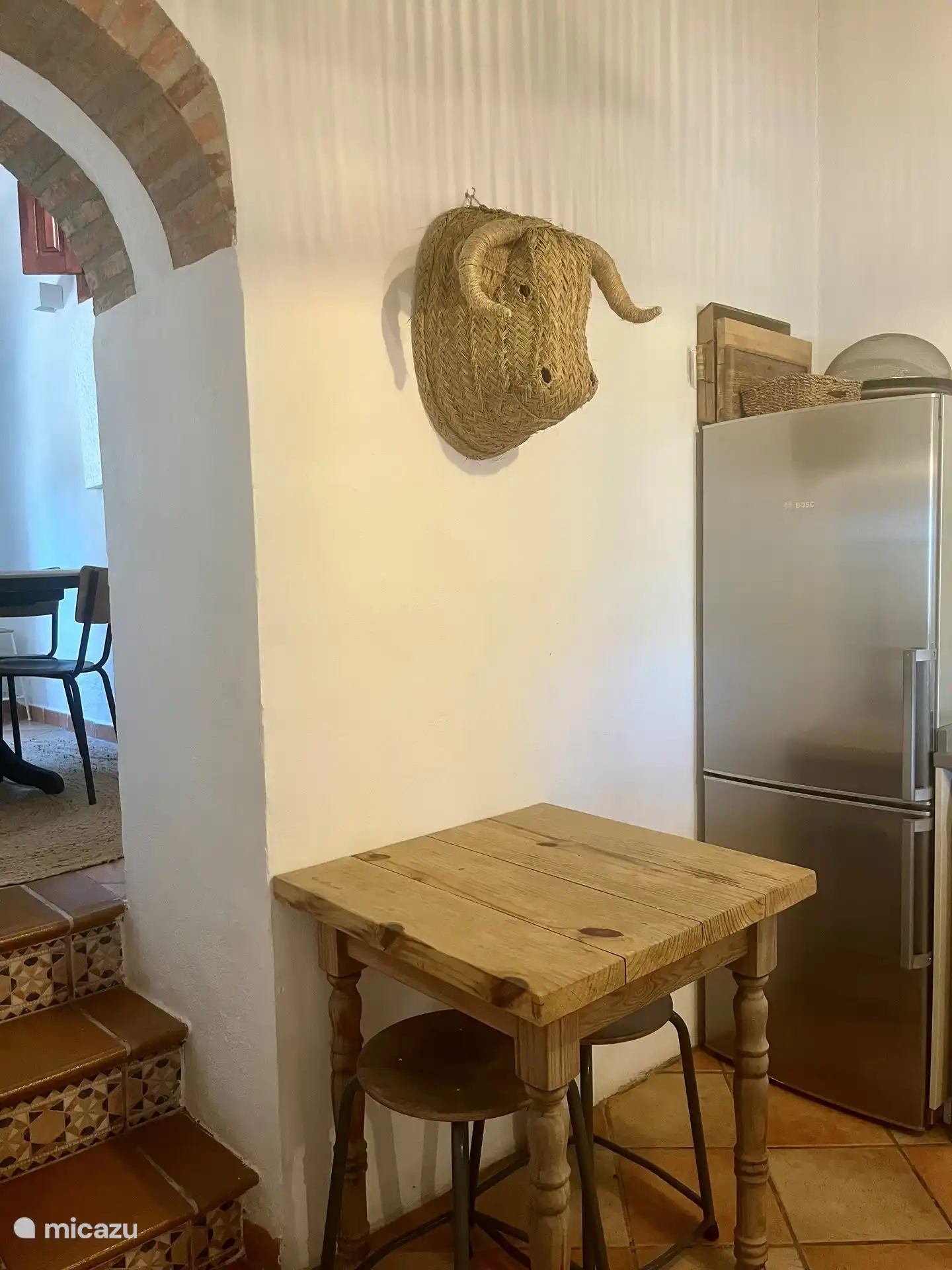 Ein gemütlicher Frühstückstisch in der Küche für 2 Personen.