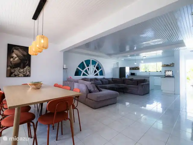 Villa Cas Grandí en Curazao, Banda Arriba (este), Cas Grandi - villa Comedor sala