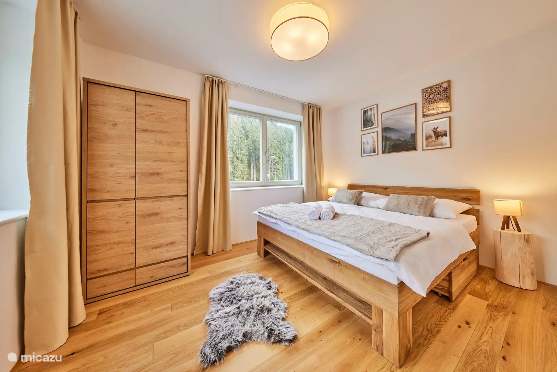 Appartement pour 2 à 4 personnes, chambre avec un lit double avec une jolie vue 