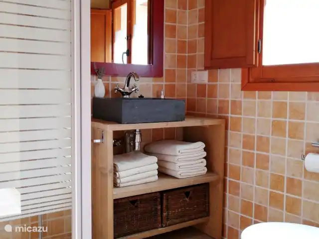 Mas de Pau - Apartamento Almendro huren in Spanje, Aragón, Fuentespalda - landhuis / kasteel badkamer