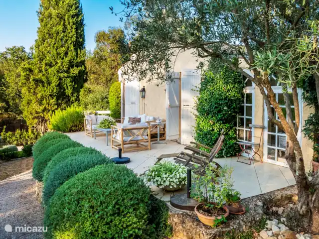 Villa les Chiens en Francia, Costa Azul, Cogolin - casa vacacional Terraza