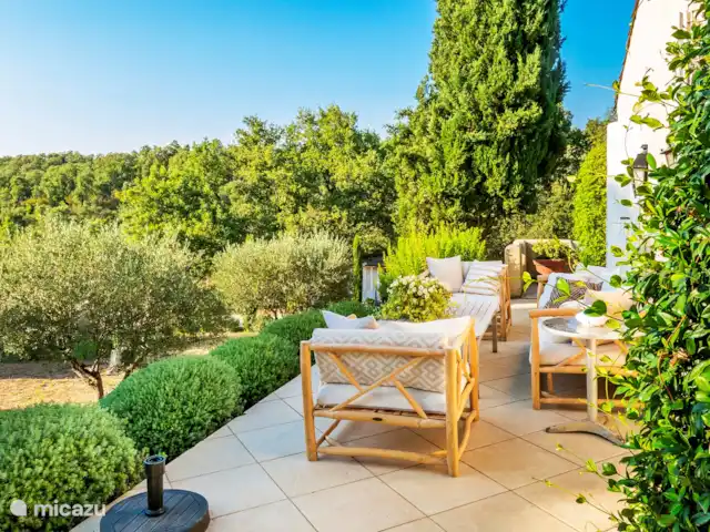 Villa les Chiens en Francia, Costa Azul, Cogolin - casa vacacional Terraza