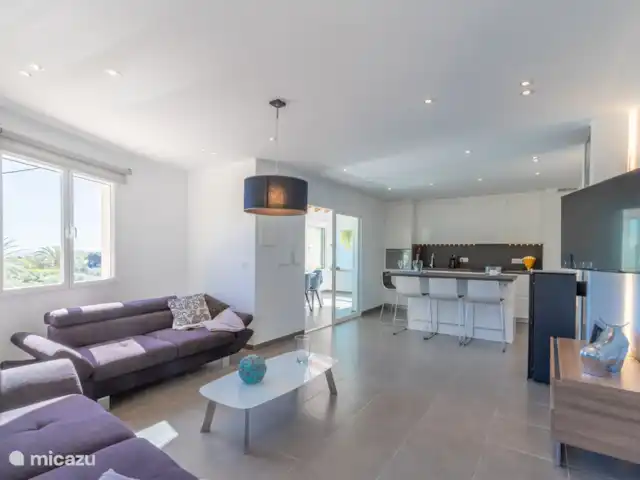 villa en España, Costa Blanca, Moraira – Casa Sol Y Mar Moraira Villa con sala de estar arriba