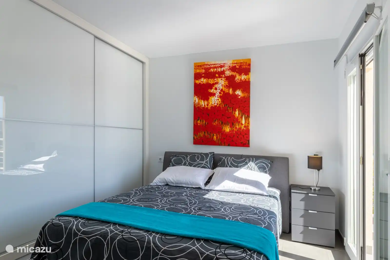 Hauptschlafzimmer (Schlafzimmer 2) der Villa im Obergeschoss