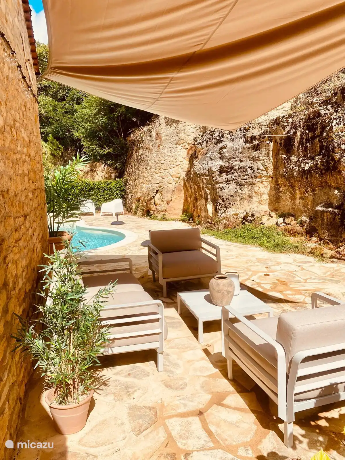 Terras achter het huis