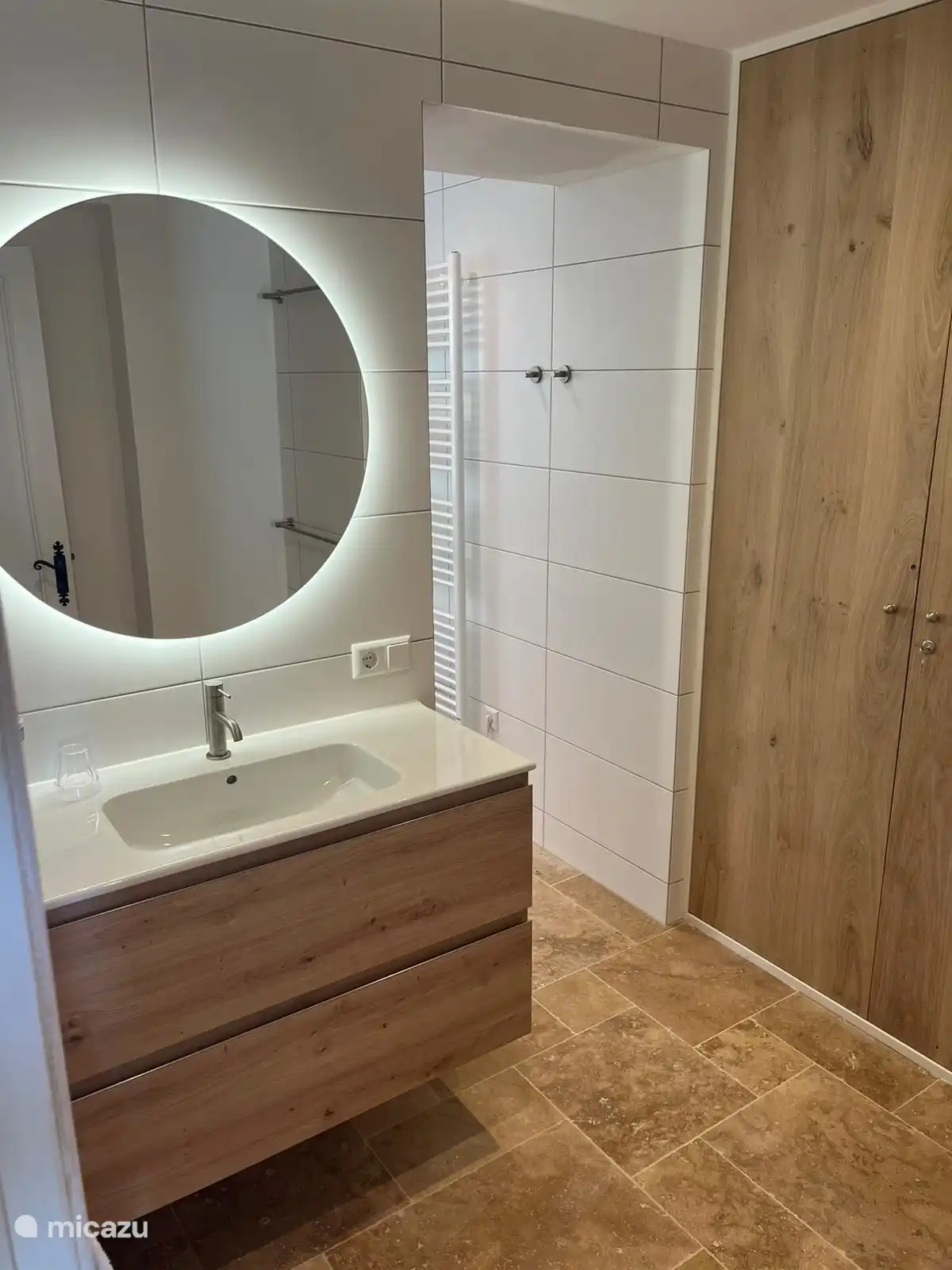 Chambre au rez-de-chaussée