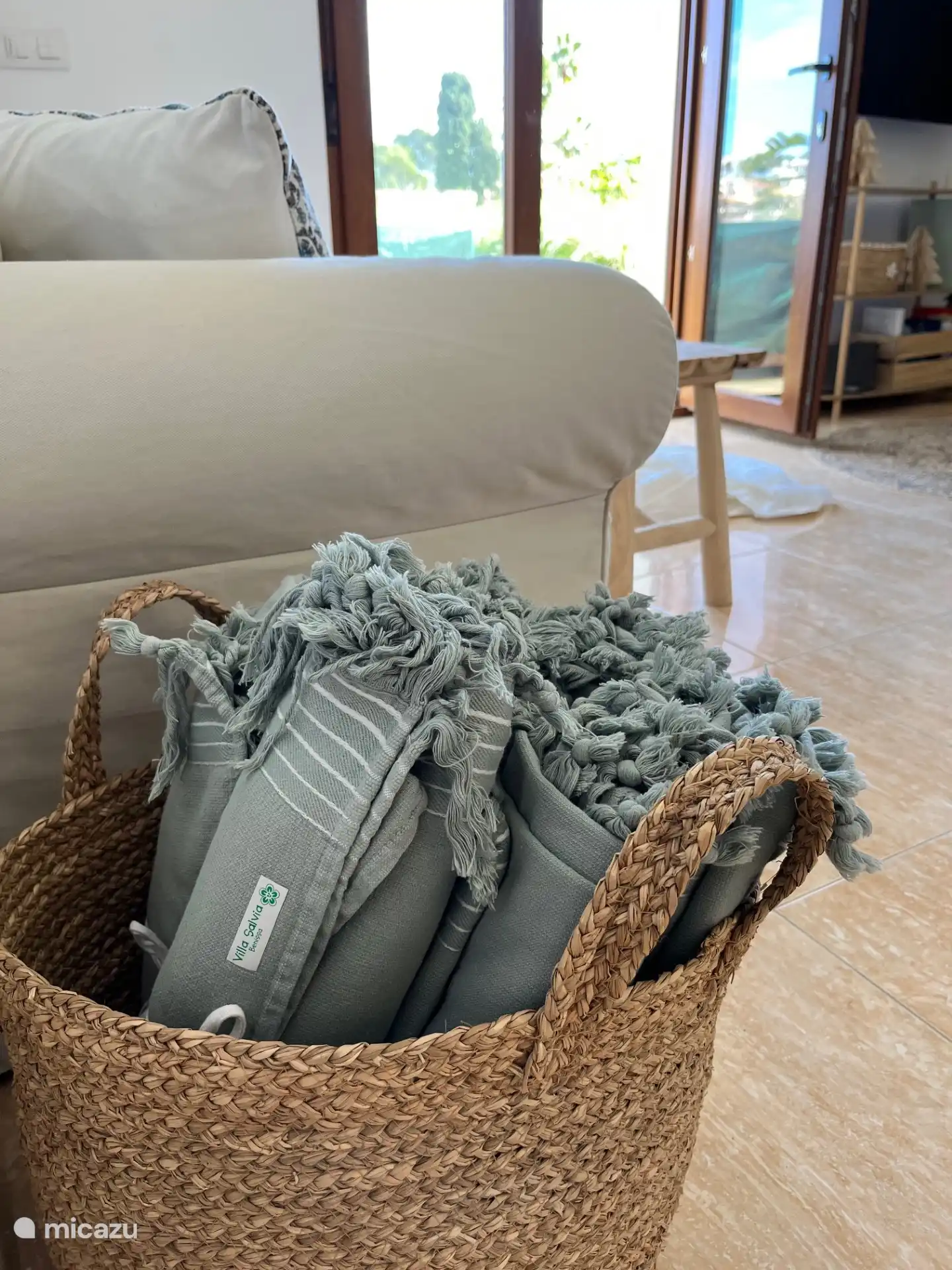 Las toallas de playa están listas a la llegada